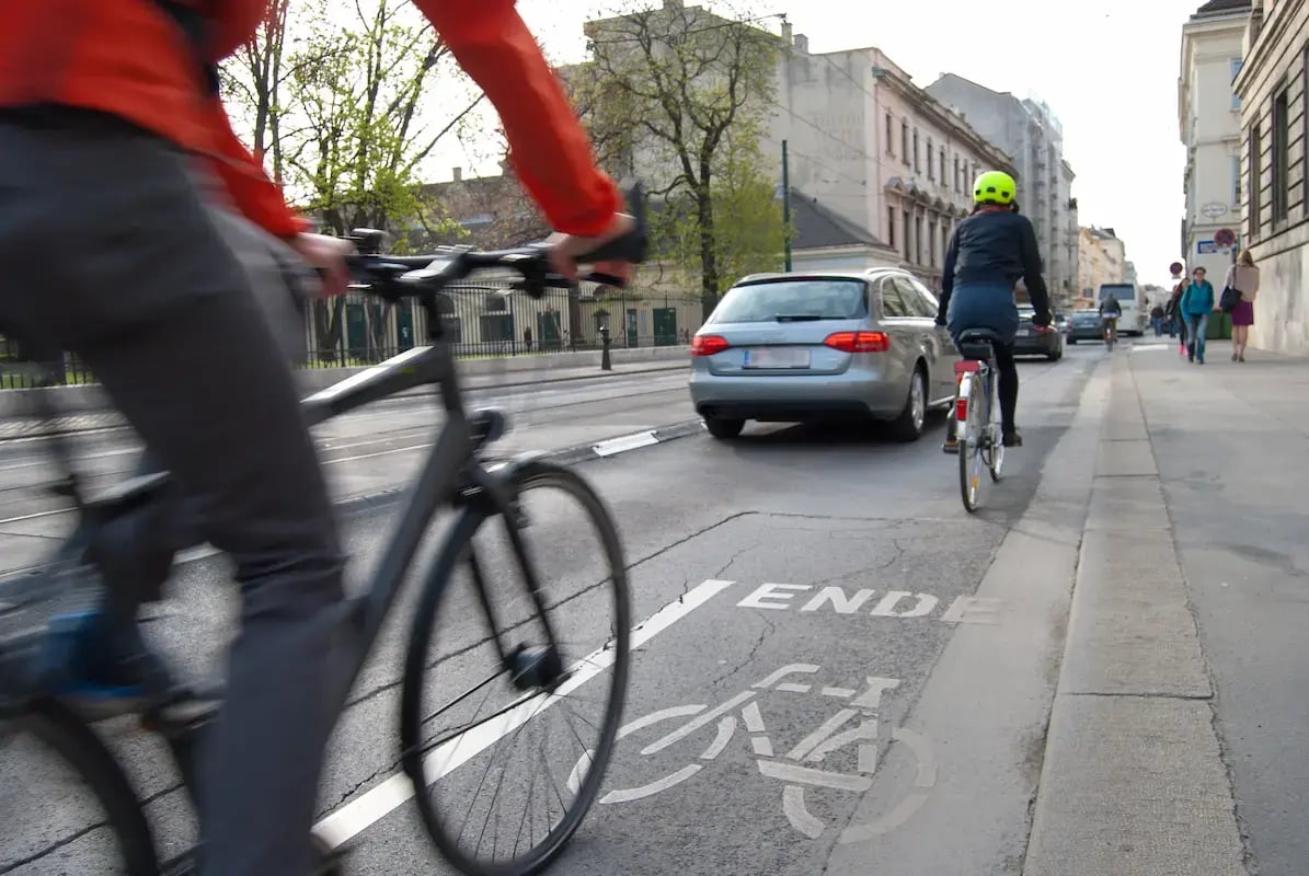 Cuenta ciclistas incluso en zonas compartidas con ZELT Evo.