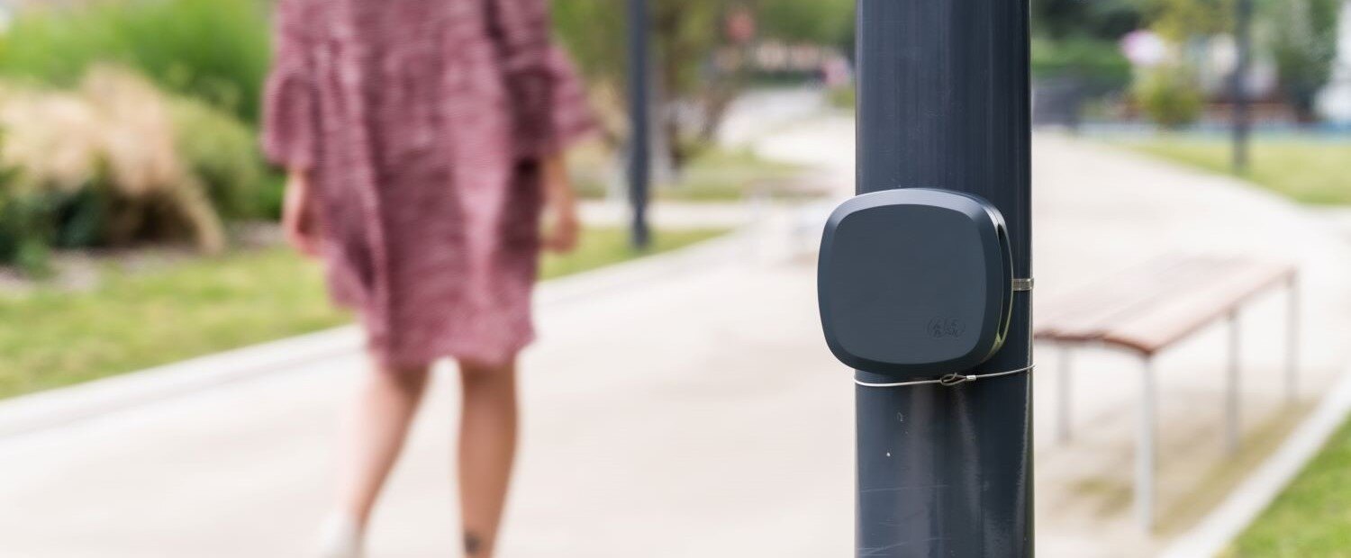 El sensor PYRO Evo puede utilizarse para contar personas basándose en las variaciones de temperatura generadas por el paso de un usuario.